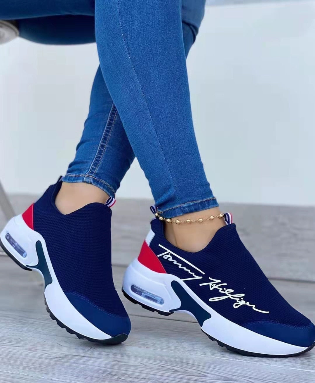 2022 Fashion Walking Sneakers